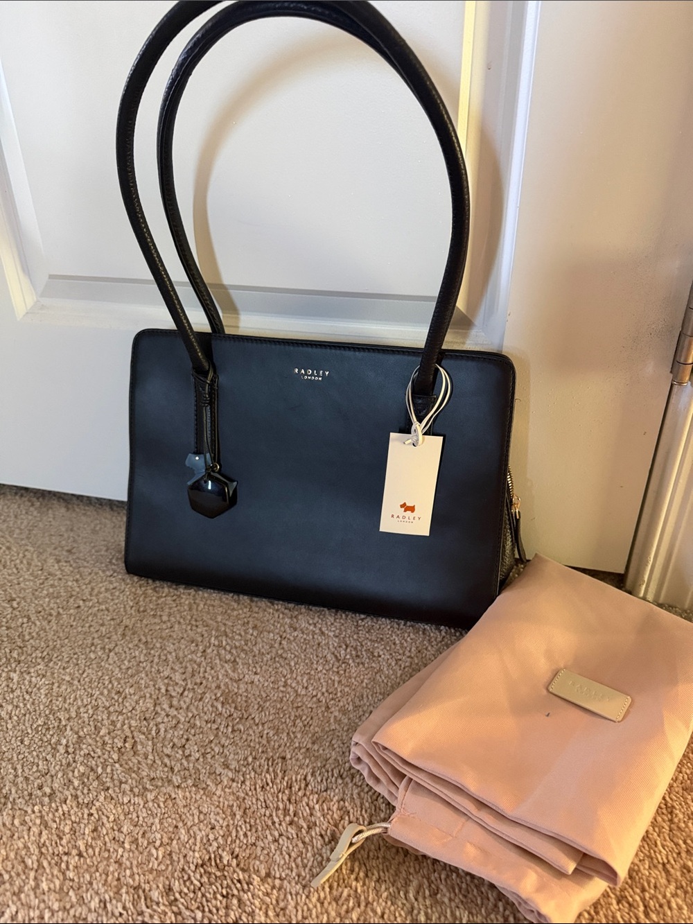 RADLEY LONDON Black Leather Shoulder Tote with Tag